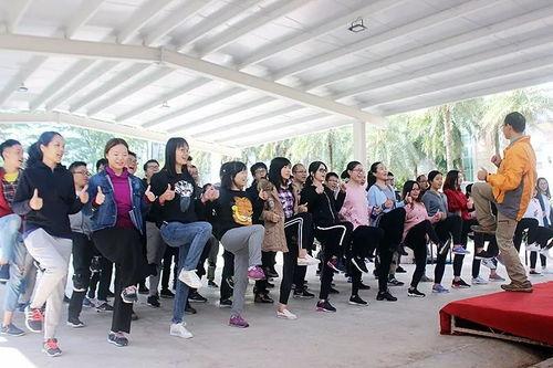 眾(zhong)誌(zhi)成(cheng)城永(yong)創(chuang)輝(hui)煌(huang)——築博(bo)設(she)計(ji)佛山分公(gong)司2017年(nian)團(tuan)隊拓(tuo)展(zhan)活(huo)動紀(ji)實(shi)