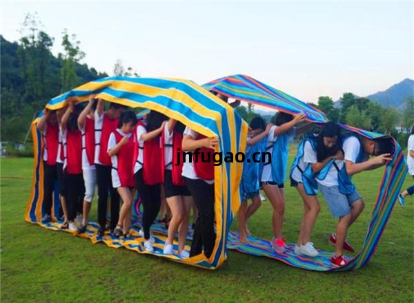 團隊風火輪(lun) 北(bei)京(jing)團建策(ce)劃與拓(tuo)展活(huo)動(dong)的專業之(zhi)選(xuan)